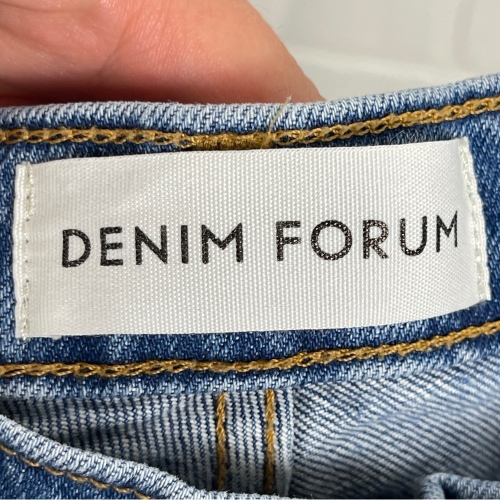 Aritzia Denim Forum The Yoko High Rise Slim High-waisted slim jeans blue 24 - Picture 9 of 12